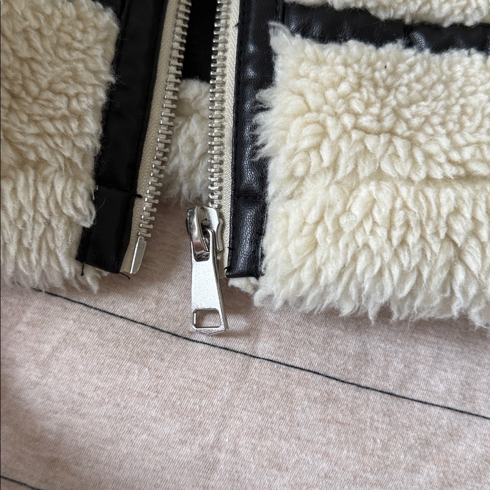Zara faux fur Sherpa jacket - Picture 4 of 7